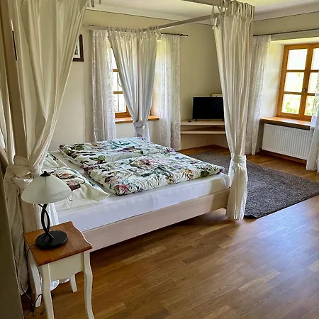 Statek Zahradka Apartment *